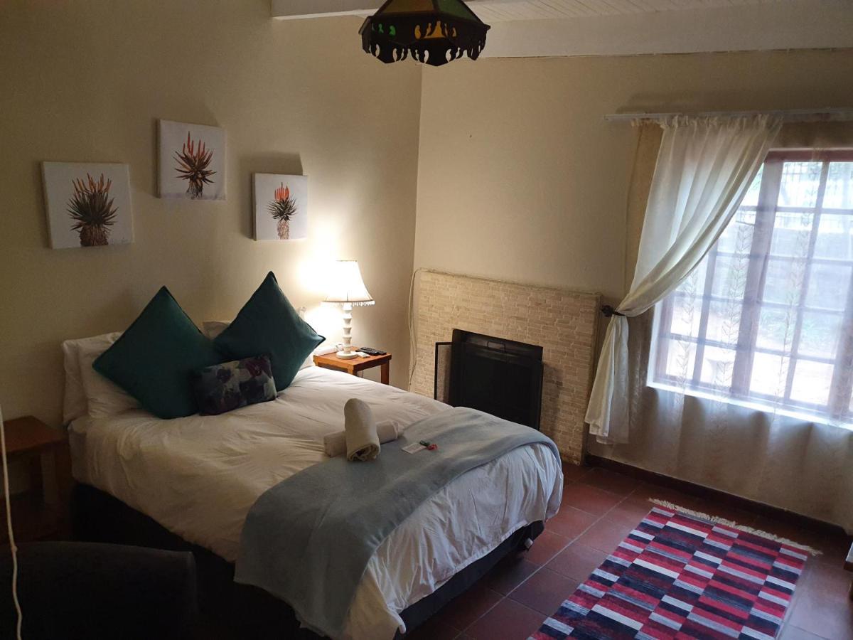 Sun Deck Lodge Hartbeespoort Eksteriør billede