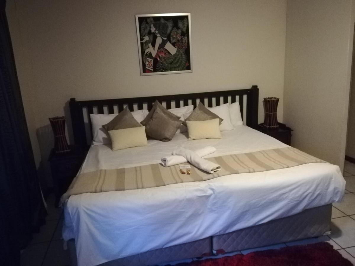 Sun Deck Lodge Hartbeespoort Eksteriør billede