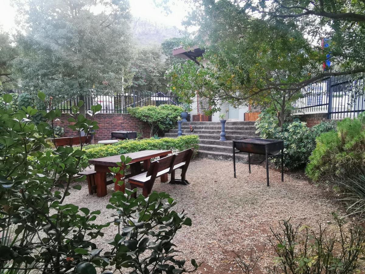 Sun Deck Lodge Hartbeespoort Eksteriør billede