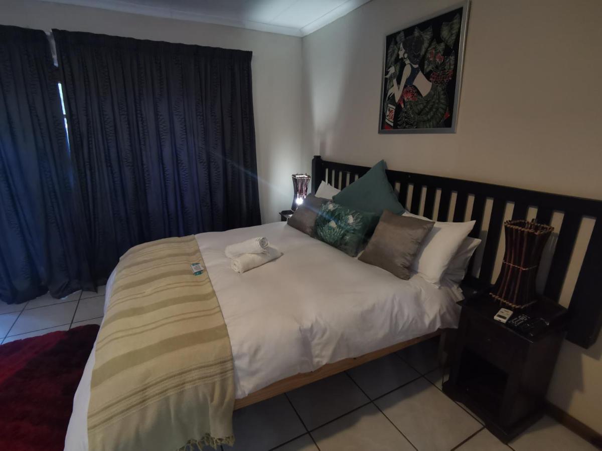 Sun Deck Lodge Hartbeespoort Eksteriør billede
