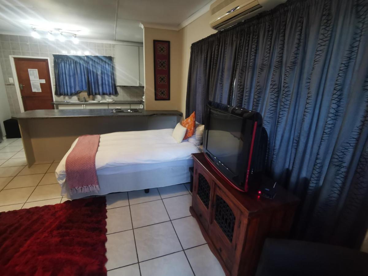 Sun Deck Lodge Hartbeespoort Eksteriør billede