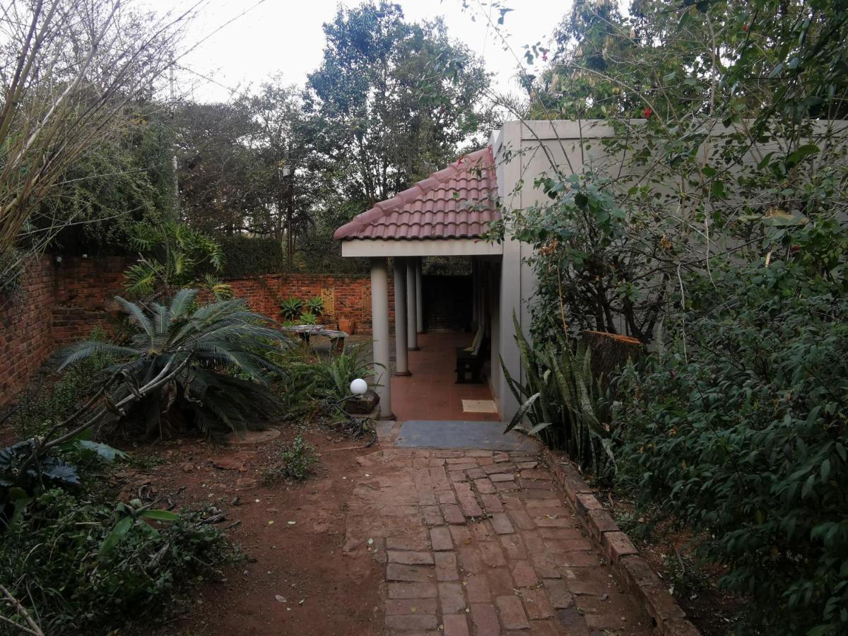 Sun Deck Lodge Hartbeespoort Eksteriør billede