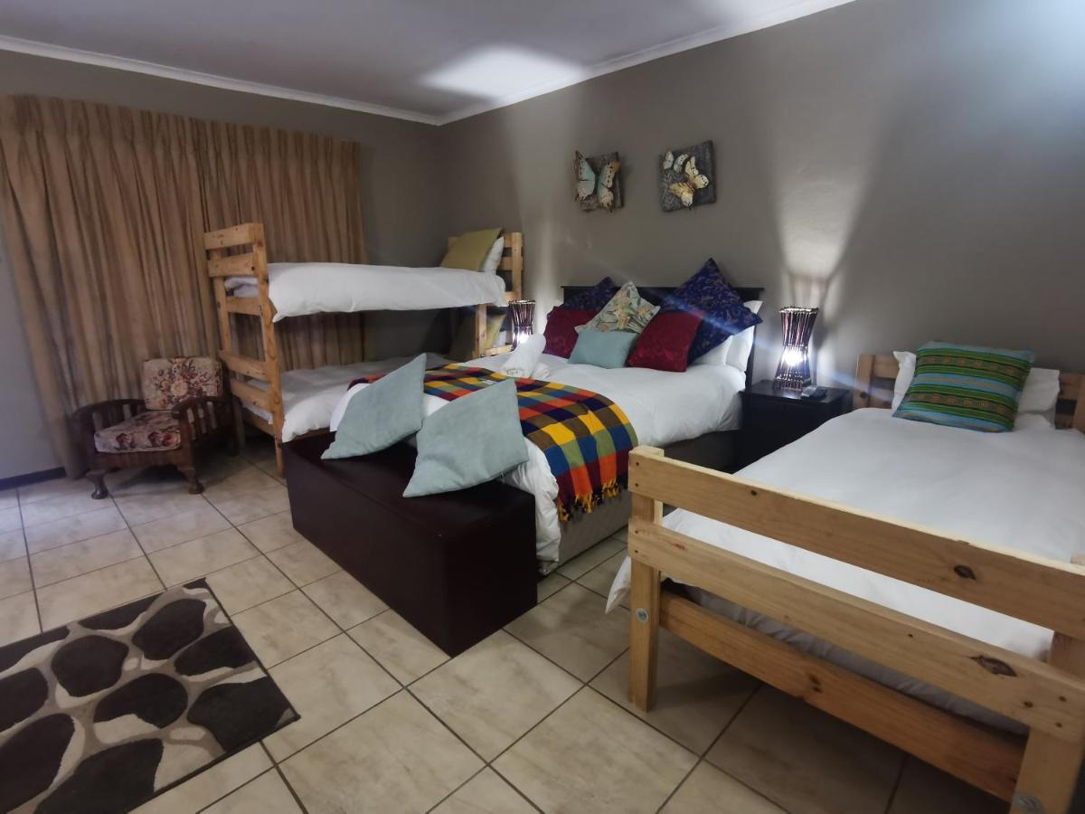 Sun Deck Lodge Hartbeespoort Eksteriør billede