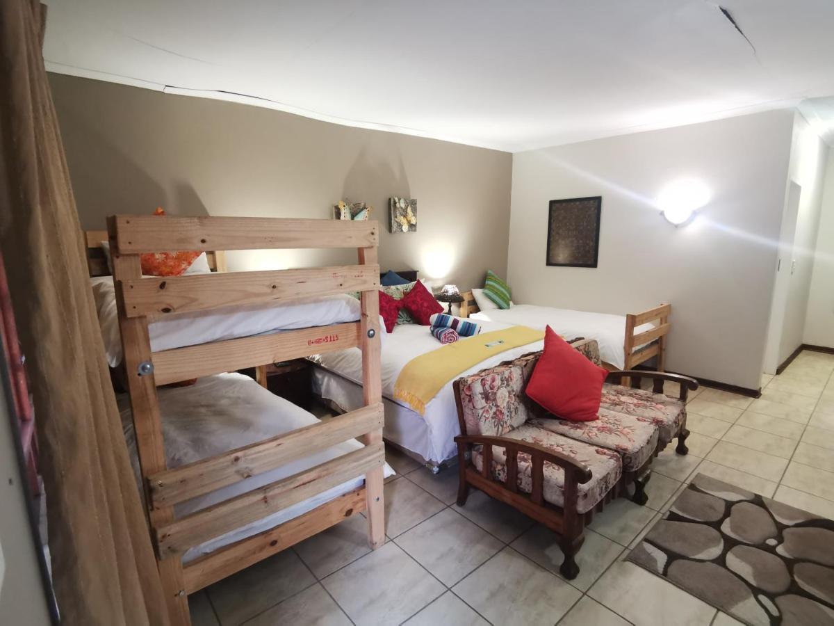 Sun Deck Lodge Hartbeespoort Eksteriør billede